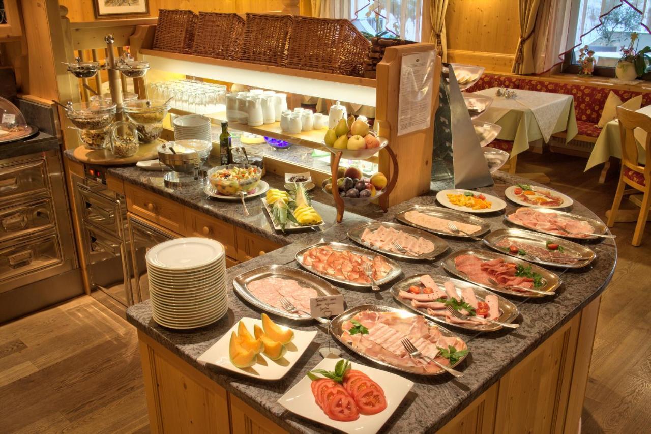 Pension Brunhild San Leonardo in Passiria Luaran gambar